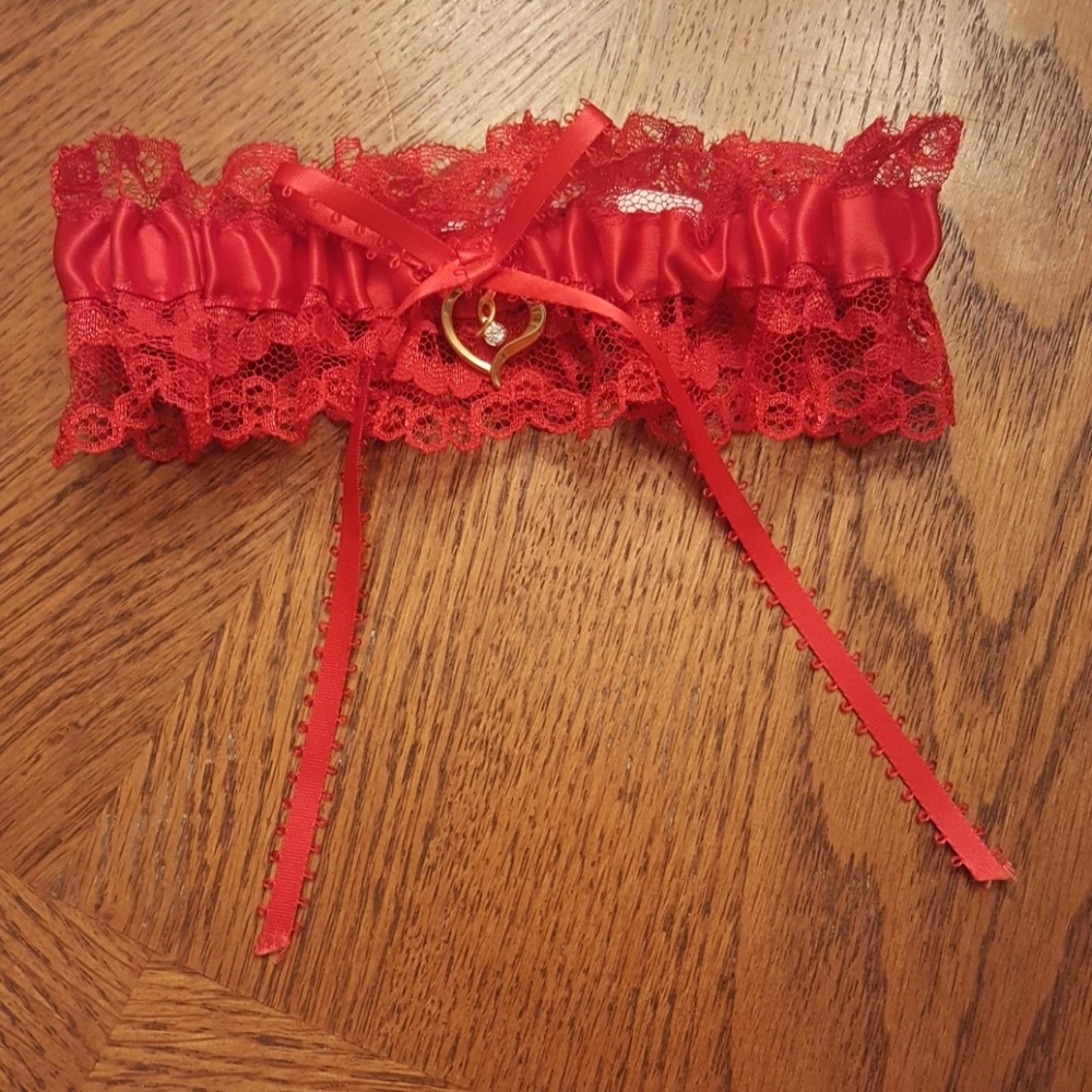 Fredericks of Hollywood garter